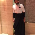 Jackky Bhagnani Instagram - #Weddings #KeepingitCLASSY always!!!!! #MereYaarKiShaadi ! Wore this amazing piece by @shantanunikhil #reception #mangoesgupta