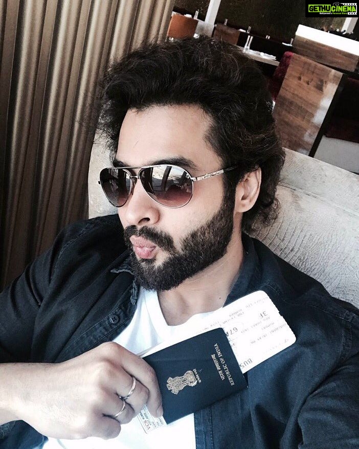 Jackky Bhagnani Instagram - All set to FLY !!! En route #abudhabi #friendswedding