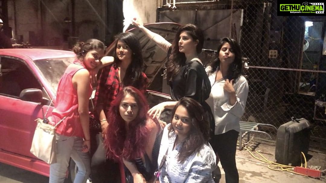 Jacqueline Fernandez Instagram - Happy women's day #teamdrive #girlgang DOP @shaanmu 💖