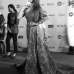 Jacqueline Fernandez Instagram - Just the one shade of grey for me! Thanks @aliyounescouture @tanghavri @shaanmu #filmfareawards2017 NSCI Mumbai