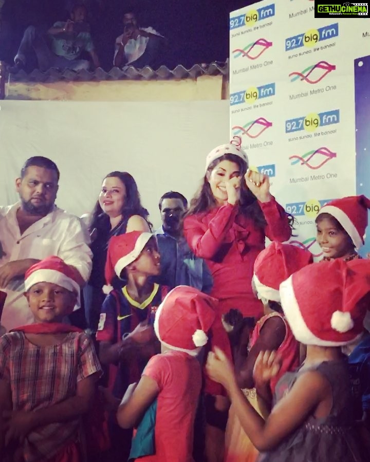 Jacqueline Fernandez Instagram - Thank you #bigfm #mumbaimetro @spicesocial for this moment!! #angelsexpress you are an inspiration for all that you do for these πΌangelsπ Christmas is about giving and you having me there to celebrate with these πΌ has really made my Christmas special! πππ