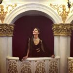 Jacqueline Fernandez Instagram – Playing host for #JioMAMIwithStar at the Royal Opera House restored to its former glory! Completely in awe! A festival that celebrates bright new cinema in a monument that stands the test of time!! #MAMIatOperaHouse #JioMAMI
