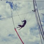 Jacqueline Fernandez Instagram - To be happy let go of unhappiness 🌝 #newyorkcity Trapeze School