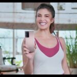 Jacqueline Fernandez Instagram - Hey guys, I decided to do something new for my workout fam here. Had so much fun shooting the new video in 8K with my new #GalaxyNote20Ultra 5G (Ready) #WFN – Work from Note #samsung @samsungindia ❤️