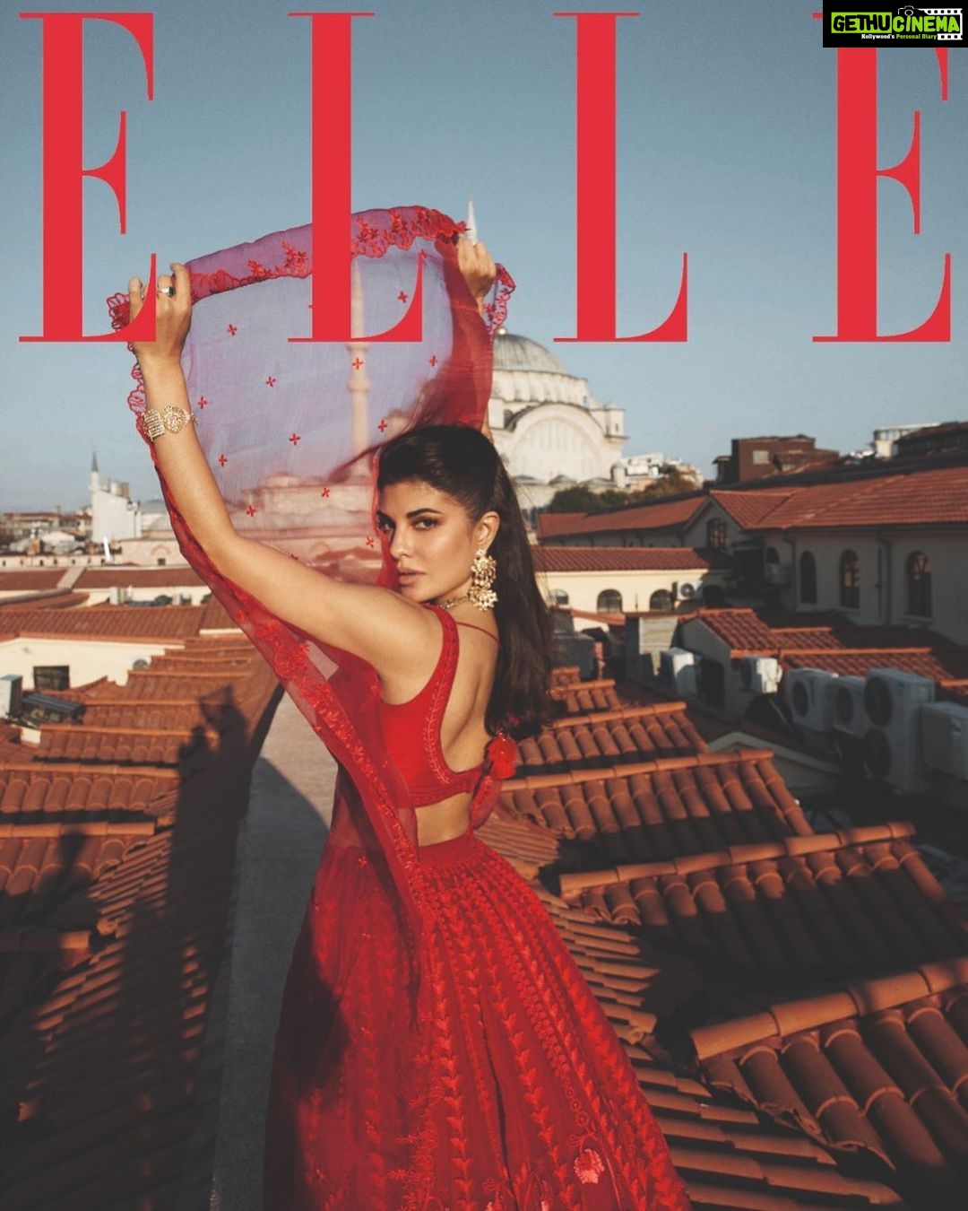 Jacqueline Fernandez Instagram - Felt like Bond on these rooftops 😍 @elleindia #novemberissue #istanbul @goturkey