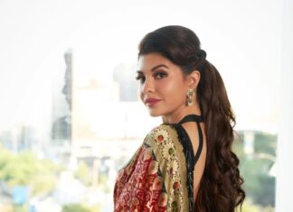Jacqueline Fernandez Instagram - Thank you Hyderabad ❤️❤️ @shaanmu @chandiniw @stacey.cardoz @eshaangirri @manishmalhotra05 #dabangthetourreloaded