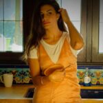 Jacqueline Fernandez Instagram - When it comes to bio hacking I’m literally obsessed!! Check out my first hack on my YouTube channel on how pros take their coffee! Hope it helps in some way!! ❤️❤️❤️ link in bio