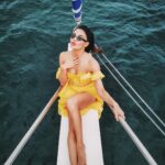 Jacqueline Fernandez Instagram - Cruisin’🛥🌊 #sailanka #inspiredlivinig #cinnamonhotels