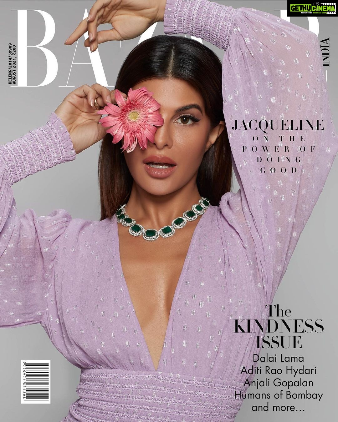 Jacqueline Fernandez Instagram - ๐๐๐ @bazaarindia โthe kindness issueโ @nandinibhalla @sashajairam @shaanmu @edwardlalrempuia @spicesocial