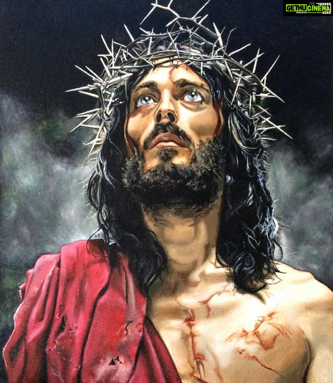 Jacqueline Fernandez Instagram - Easter the time we celebrate Good overcoming Evil... May God give strength to all the affected families of the Sri Lanka bombings on such an auspicious day.. May Good always overcome Evil, may Love always reign supreme.. completely heartbroken by this and what is happening to this World of ours..