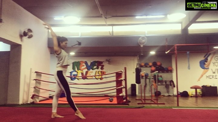 Jacqueline Fernandez Instagram - The trick is to keep breathing 🌟 @kuldeepshashi