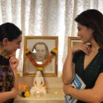 Jacqueline Fernandez Instagram - Did my first meditation class today! It was dope! Thank you @mumbaiananda @narayanishurjo108 @toranjkayvon #yogananda ❤️❤️