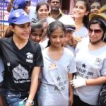 Jacqueline Fernandez Instagram - My last build with @habitat_india for Chennai would not have been possible without all your love and support!! I want to thank all those who have contributed donations towards helping those displaced in the Kerala floods last year! Looking forward to volunteering in the build tomo! Hoping to see some helping hands there too! Donations still being collected, link in my bio ❤️❤️ @habitat_india @habitatforhumanity