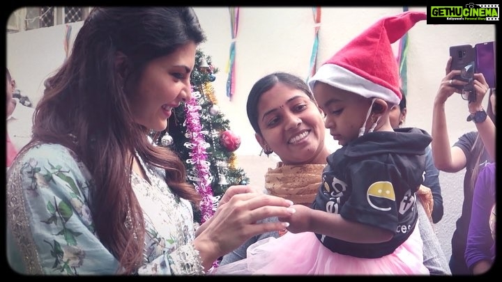 Jacqueline Fernandez Instagram - Anything to see them smile... donations, volunteer work, etc all welcome for the fight against children cancer #dishoomtocancer AccessLife thank you so much for the great work you are doing, supporting the little bravehearts and their parents in this challenging phase of their lives. AccessLife is a registered NGO that supports 57 families across 6 centres. The services include free accommodation, hygienic environment, nutritional meals, safe local travel to hospitals, counseling, recreational and educational support - both for the children and their parents, during the entire duration of cancer treatment that could last from several months, going to few years too in some cases. Please visit the site in my bio and come forward and support them in whatever way you can. @accesslifeindia @manav.manglani @abhishek4reel