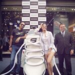 Jacqueline Fernandez Instagram - Congratulations @skechersindia for the launch of your 200th and the largest Store in India!! I absolutely loved the collection ❤️ #SkechersIndia
