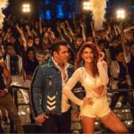 Jacqueline Fernandez Instagram - #Heeriye was so much fun to shoot (except when I fell off the pole on my butt a few times!!) Watch me groove to the beats of #Heeriye with none other than @beingsalmankhan ❤️❤️ #Heeriye Out NOW! #Race3 @SKFilmsOfficial @tipsofficial @meetbros @nehabhasin4u #DeepMoney @remodsouza