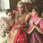 Jacqueline Fernandez Instagram – 143 ❤️❤️❤️ @sonamkapoor @shehlaakhan