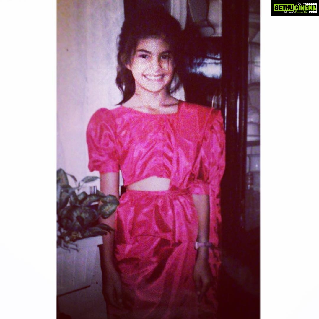 Jacqueline Fernandez Instagram - අලුත් අවුරුද්ද Happy Sinhalese New Year everyone!!! My first Kandyan saree ❤️❤️