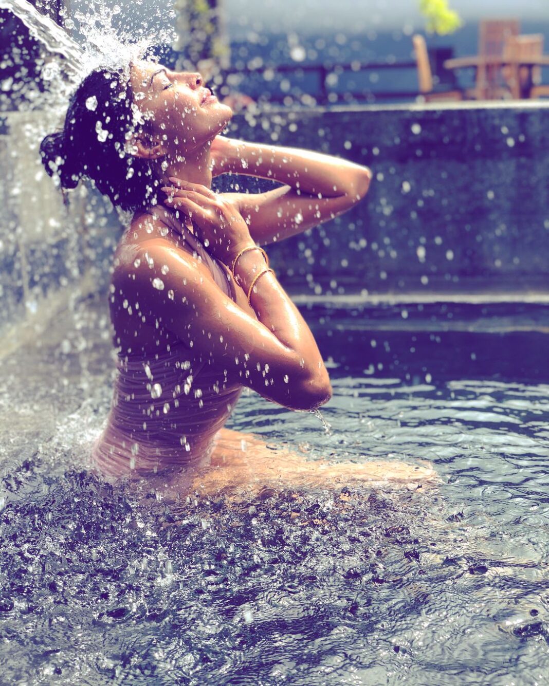 Jacqueline Fernandez Instagram - 🧜🏻‍♀️ is this heaven? Batur Natural Hotspring