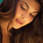 Jacqueline Fernandez Instagram – Back on set ❤️ #ramsetu