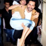 Jacqueline Fernandez Instagram - Look @taapsee, rescued by our hero!! Next time you have to walk through ankle deep water just call @varundvn ⛈And so it begins! #Judwaa2 📸 yogen shah