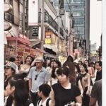 Jacqueline Fernandez Instagram - Can you spot me?? #harajuku #tokyo 👘❤️