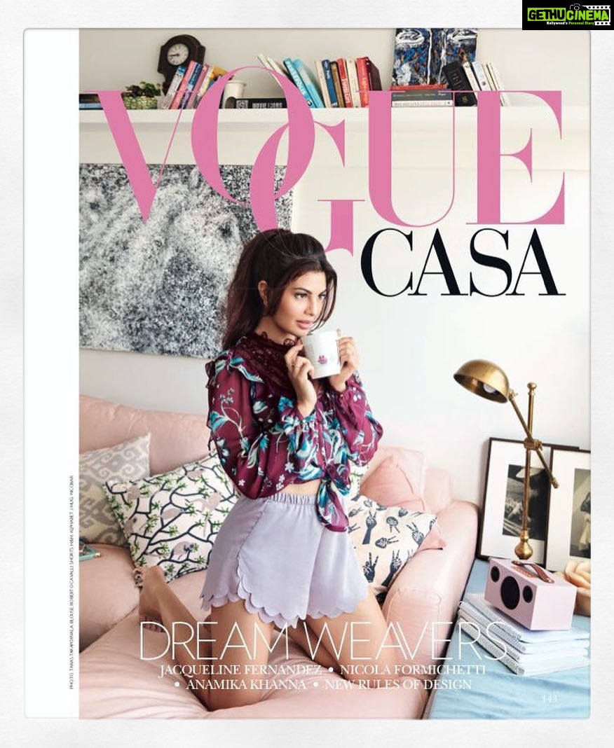 Jacqueline Fernandez Instagram - I will obviously have a pink couch 🎀 @vogueindia CASA