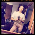 Jacqueline Fernandez Instagram - Spot the difference ☮️💟