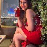 Jasmin Bhasin Instagram - Cranberry juice anyone??? #dubai