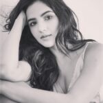 Jasmin Bhasin Instagram - नैना दा क्या कसूर ?