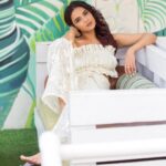 Jasmin Bhasin Instagram - Feelin as good as a windy breeze ☘️ Photography: @navindhyaniphoto Styled by : @simrat_bohra Make up : @makeupbynandiniadvani Hair : @hairbyminimahadik Location : @invincibleboudoir by @pspr_media White cord : @priyankammisracouture #JB #JasminBhasin