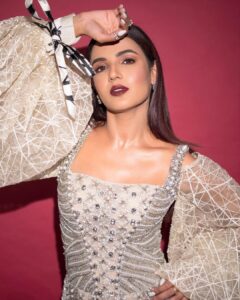 Jasmin Bhasin Instagram - About last night 🤍

Outfit : @officialsaishashinde 
Earrings : @aquamarine_jewellery 
Rings : @curiocottagejewelry 
Styled By : @ankiitaapatel 
Asst By : @nehasarkar04 
📸 : @rishabhkphotography 

#BB14 #BiggBoss14 #BiggBoss #BiggBoss2020 #Colors #BBFinale #BiggBossFinale  #JasminBhasin #BBlikeABoss