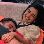 Jasmin Bhasin Instagram - What’s your favourite #JasLy moment?! 💕 Comment below 👇🏻 #TeamJasmin #JBinBB14 - #BB14 #JBinBB #AbScenePaltega #BiggBoss14 #BiggBoss #BiggBoss2020 #Colors #JasminBhasin #BBlikeABoss #AlyGoni