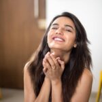 Jasmin Bhasin Instagram - Ufff that smile 😍 swipe swipe!! #TeamJasmin #JBinBB14 📸: @rishabdahiya #BB14 #JBinBB #AbScenePaltega #BiggBoss14 #BiggBoss #BiggBoss2020 #Colors #JasminBhasin #BBlikeABoss