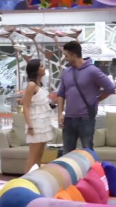 Jasmin Bhasin Instagram - “Mera dost sirf mera hai” 😉 
How cute are Jas & @alygoni?! 🤩🤍 
#JASnALYinBB14 #TeamJasmin #JBinBB14 

Watch the #BB14 episodes on @colorstv every day and before TV on @vootselect 📺

#BB14 #JBinBB #AbScenePaltega #BiggBoss14 #BiggBoss #BiggBoss2020 #Colors #JasminBhasin #BBlikeABoss
@beingsalmankhan