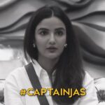 Jasmin Bhasin Instagram - #CaptainJas ne palta scene! 👑 #TeamJasmin #JBinBB14 Outfit: @dewarworld Earrings: @sonisapphire Stylist: @anikiitaapatel Asst by: @nehasarkar04 Watch the #BB14 episodes on @colorstv every day and before TV on @vootselect 📺 #BB14 #JBinBB #AbScenePaltega #BiggBoss14 #BiggBoss #BiggBoss2020 #Colors #JasminBhasin #BBlikeABoss @beingsalmankhan