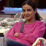 Jasmin Bhasin Instagram - What/Who is making Jas blush?! ☺️ Wrong answers only!! 🤪 #TeamJasmin #JBinBB14 Watch the #BB14 episodes on @colorstv every day and before TV on @vootselect 📺 #BB14 #JBinBB #AbScenePaltega #BiggBoss14 #BiggBoss #BiggBoss2020 #Colors #JasminBhasin #BBlikeABoss @beingsalmankhan