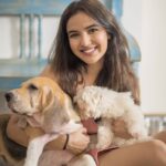 Jasmin Bhasin Instagram - Meet Jasmin’s lifelines 💖 Mia & Rambo 💕 Who misses whom the most?! 🤔 #JBinBB14 #TeamJasmin Photography: @rishabdahiya #BB14 #JBinBB #AbScenePaltega #BiggBoss14 #BiggBoss #BiggBoss2020 #Colors #JasminBhasin #BBlikeABoss