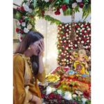 Jasmin Bhasin Instagram – Ganpati Bappa Morya…Mangal Murti Morya. Here’s wishing you and your family, a very Happy Ganesh Chaturthi!

#GaneshChaturthi