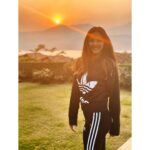 Jasmin Bhasin Instagram - Forever that girl that gets really excited when the sky is in pretty colors♥️