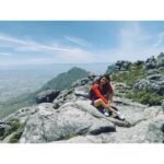 Jasmin Bhasin Instagram - Kyun darein safar se , ke kya hoga? Kuch na hoga to tazurba hoga!! #tablemountain #experienceofalifetime Camps Bay, Western Cape, South Africa