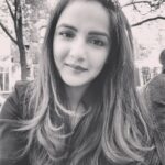 Jasmin Bhasin Instagram – Life is in color, but black and white is more realistic!!