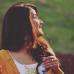 Jasmin Bhasin Instagram – Hey sunshine ☀️