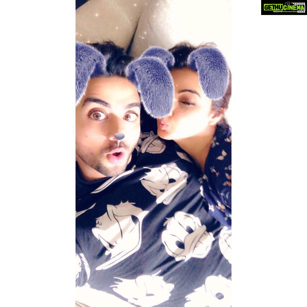 Jasmin Bhasin Instagram - The soulmate doesn't have to be romantic relationship. Sometimes in life,you meet people when you need them, and there is an immediate connection and you are that mate for me and will always be. You know even the stupidest things that I have in my mind before I myself could realise them 😛 May all your dreams come true in life and you live a fulfilling life. You deserve it all. Happy birthday and wish you loads and loads of happiness ❤️