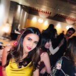 Jasmin Bhasin Instagram - Bloom for yourself 🌸🌻