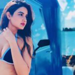 Jasmin Bhasin Instagram - Endless blues...... #asfreeastheocean