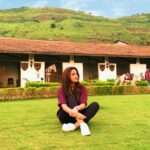Jasmin Bhasin Instagram - How deceptive autumn can be. It's so beautiful yet everything is dying 🍃🍂