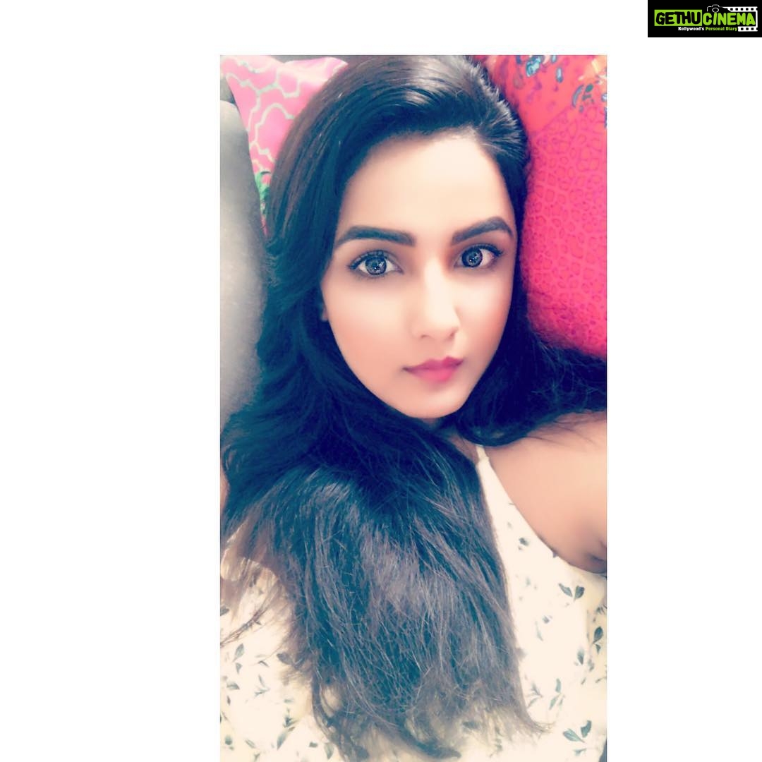 Jasmin Bhasin Instagram - Be a little more you, and a lot less them🦋🦋 #selfieday