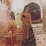 Jasmin Bhasin Instagram - Sangeet night in @izzumimehta lehanga @vbhushan.adornments jewellery and @__bechic__ clutch Styled by @ankiitaapatel