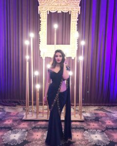 Jasmin Bhasin Instagram - #nofiltersneeded #beautifullylitup